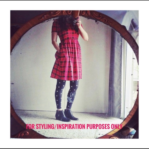 Amelia size S dress with pockets— purple/white - Picture 6 of 7